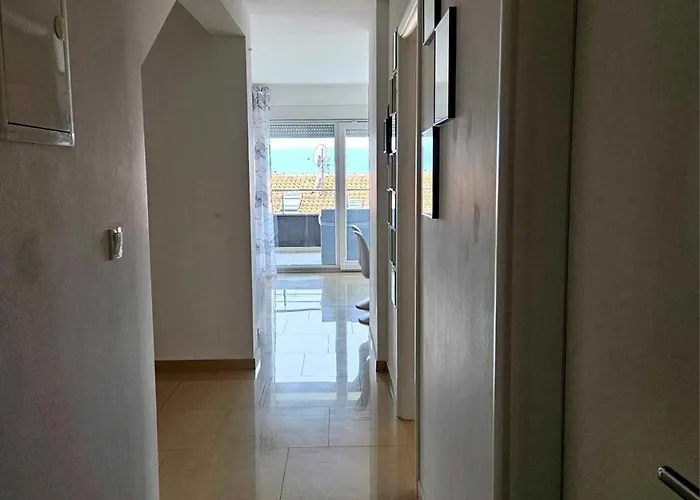 With Parking Space Njivice, Krk - 23573 Daire Njivice