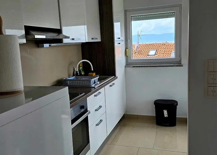 With Parking Space Njivice, Krk - 23573 Daire *